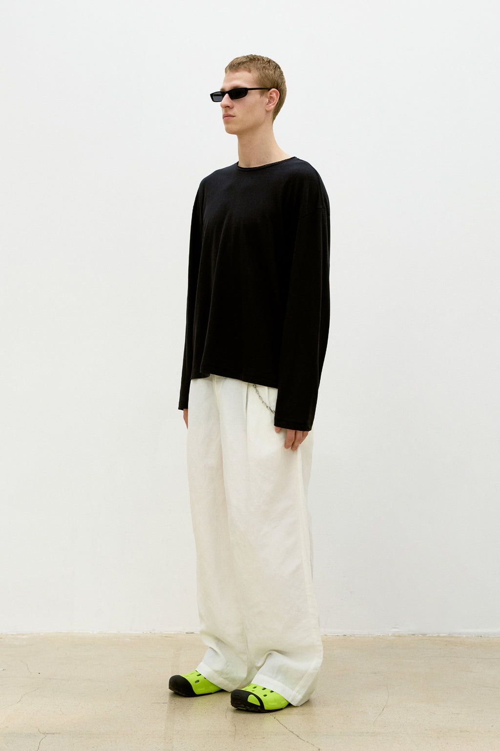 Coor - Linen Blend Long Sleeve T-Shirt (Black) product image 3 | TRAB K-Fashion Australia
