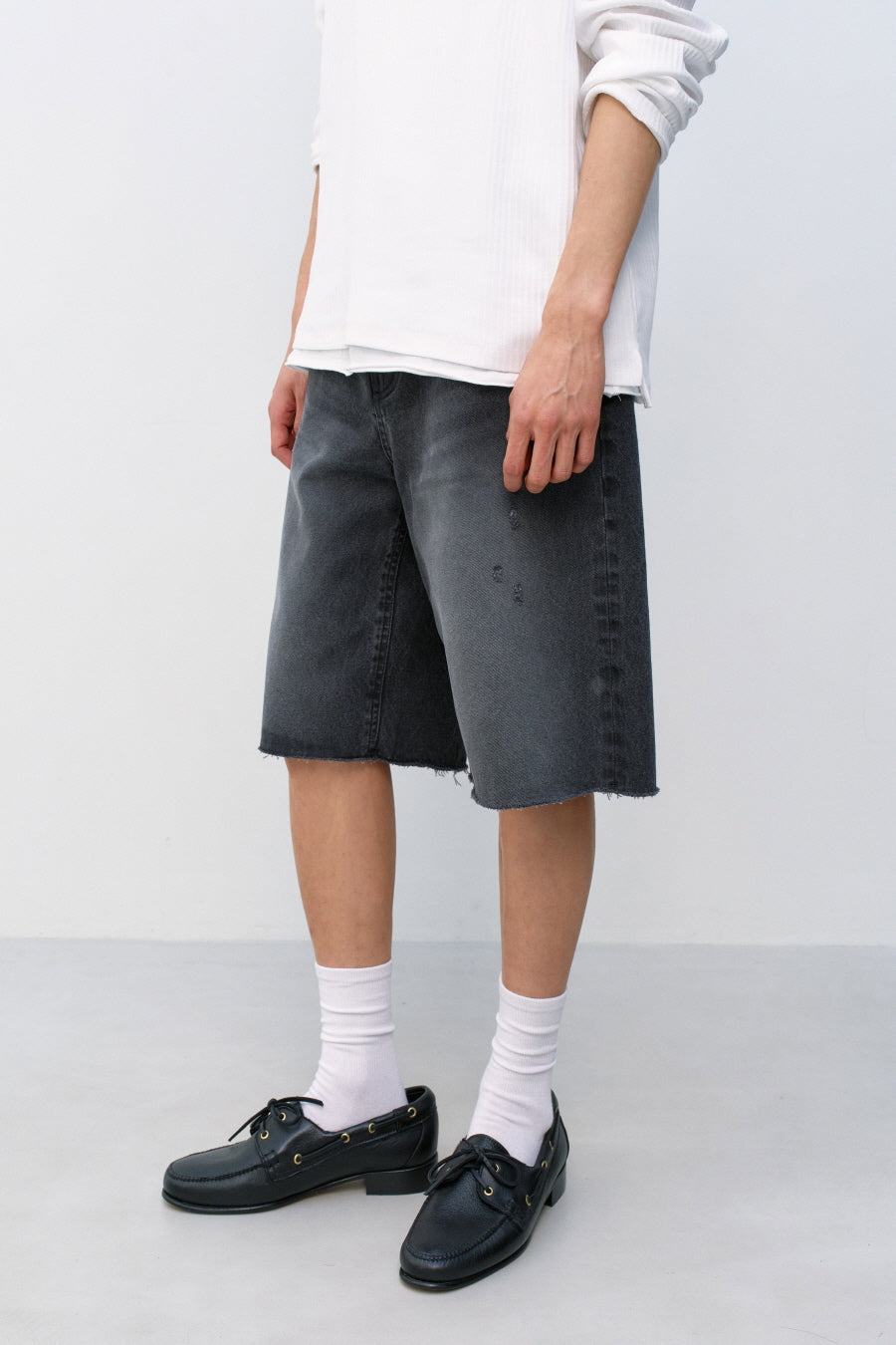 Insilence - Distressed Denim Shorts (Black) product image 4 | TRAB K-Fashion Australia