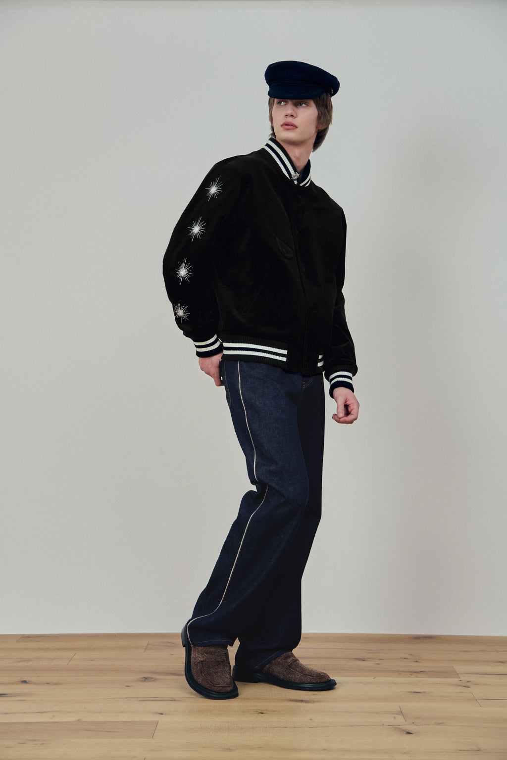 Stu - Embroidery Velvet Varsity (Black) product image 9 | TRAB K-Fashion Australia
