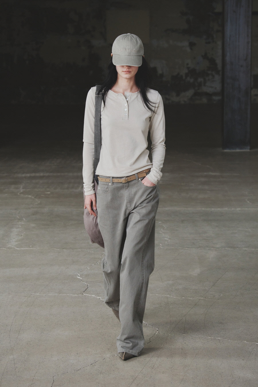 Insilence - Skinny Stud Leather Belt (Beige) product image 2 | TRAB K-Fashion Australia