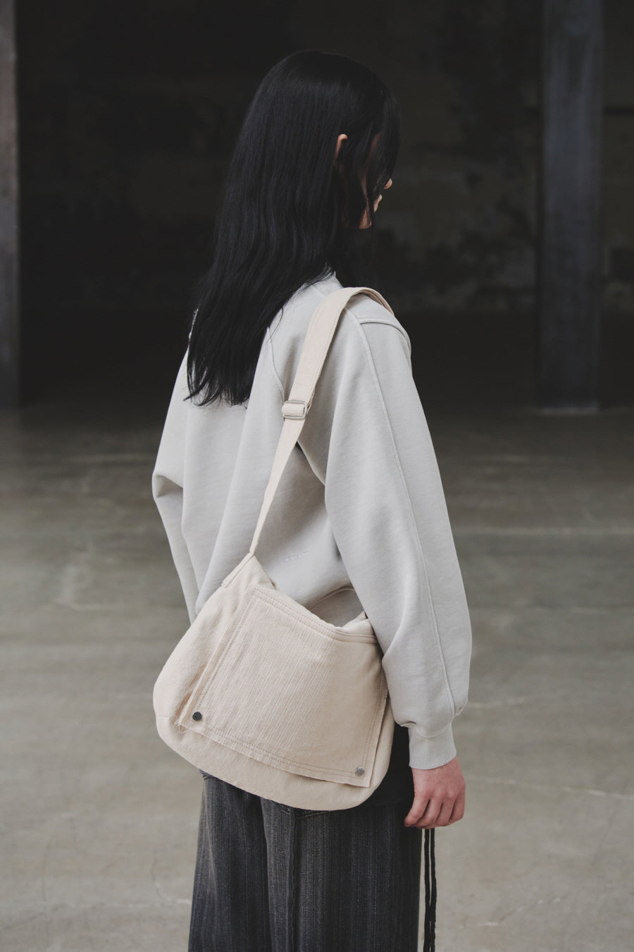 Insilence - Cotton Cut off Sling Bag (Beige) product image 1 | TRAB K-Fashion Australia