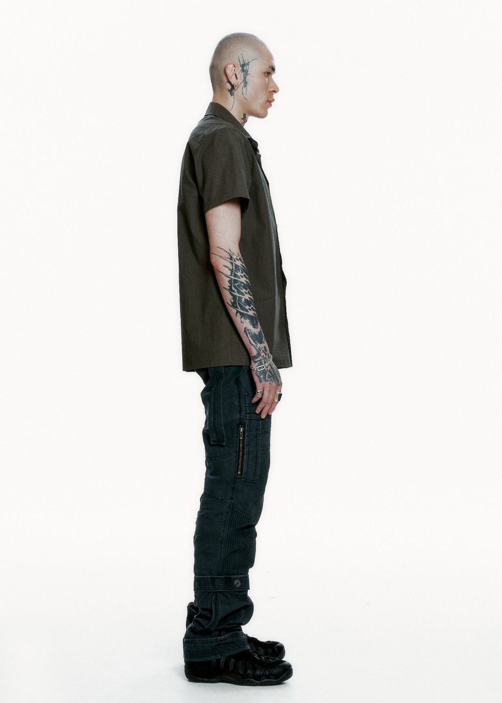 Hyein Seo - Short Sleeve Shirt w/ Pin (Khaki Brown) product image 5 | TRAB K-Fashion Australia