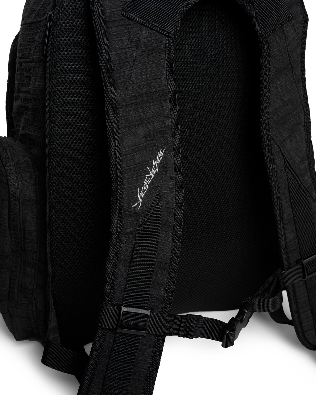 yeseyesee - Boarders Backpack (Black) product image 5 | TRAB K-Fashion Australia