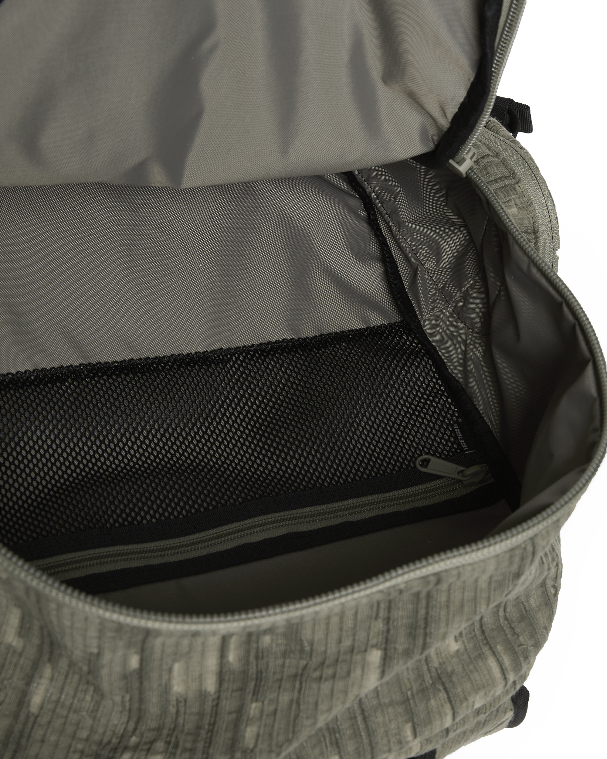 yeseyesee - Boarders Backpack (Khaki) product image 6 | TRAB K-Fashion Australia