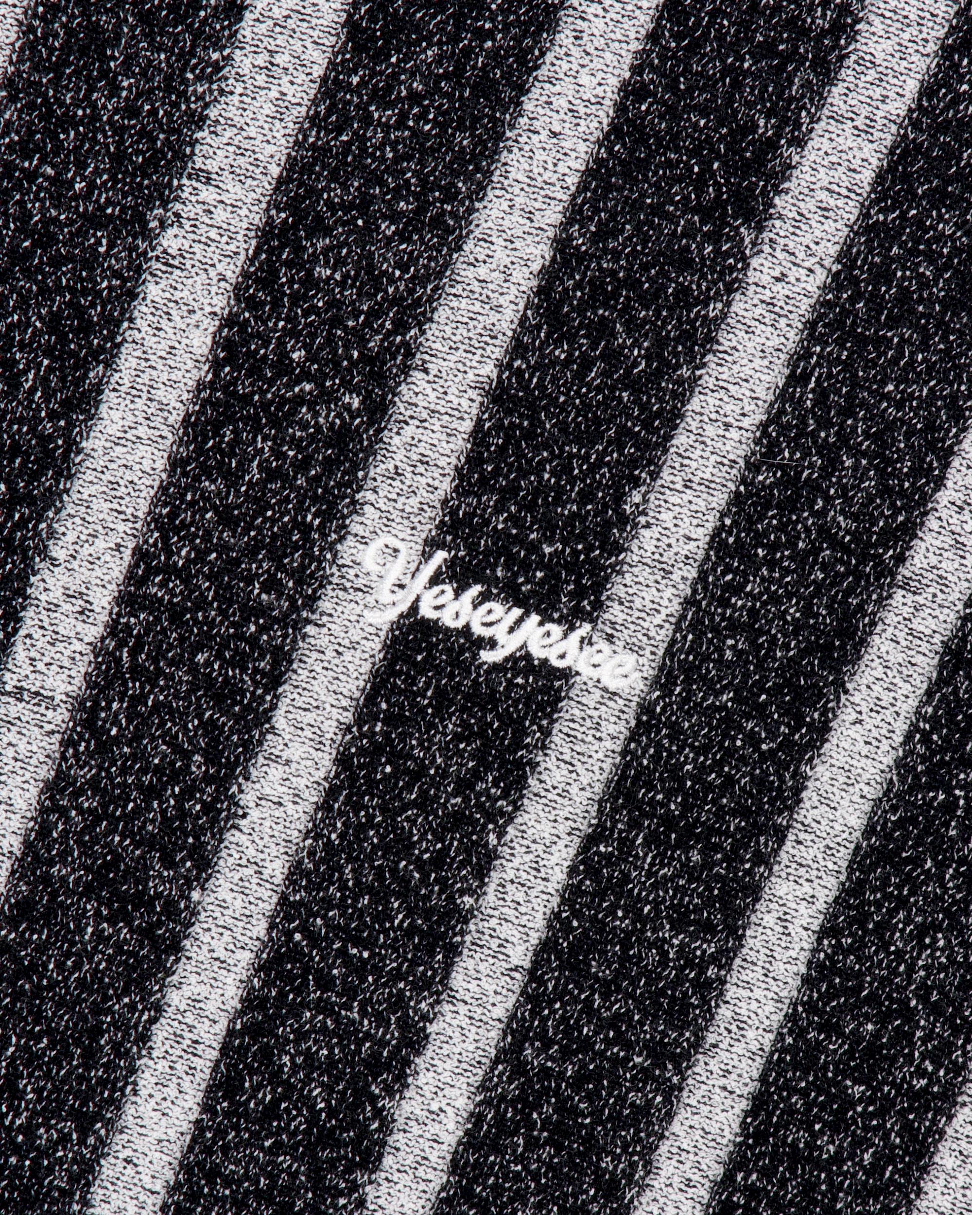 yeseyesee - Stipe Knit Pullover (Black) product image 4 | TRAB K-Fashion Australia