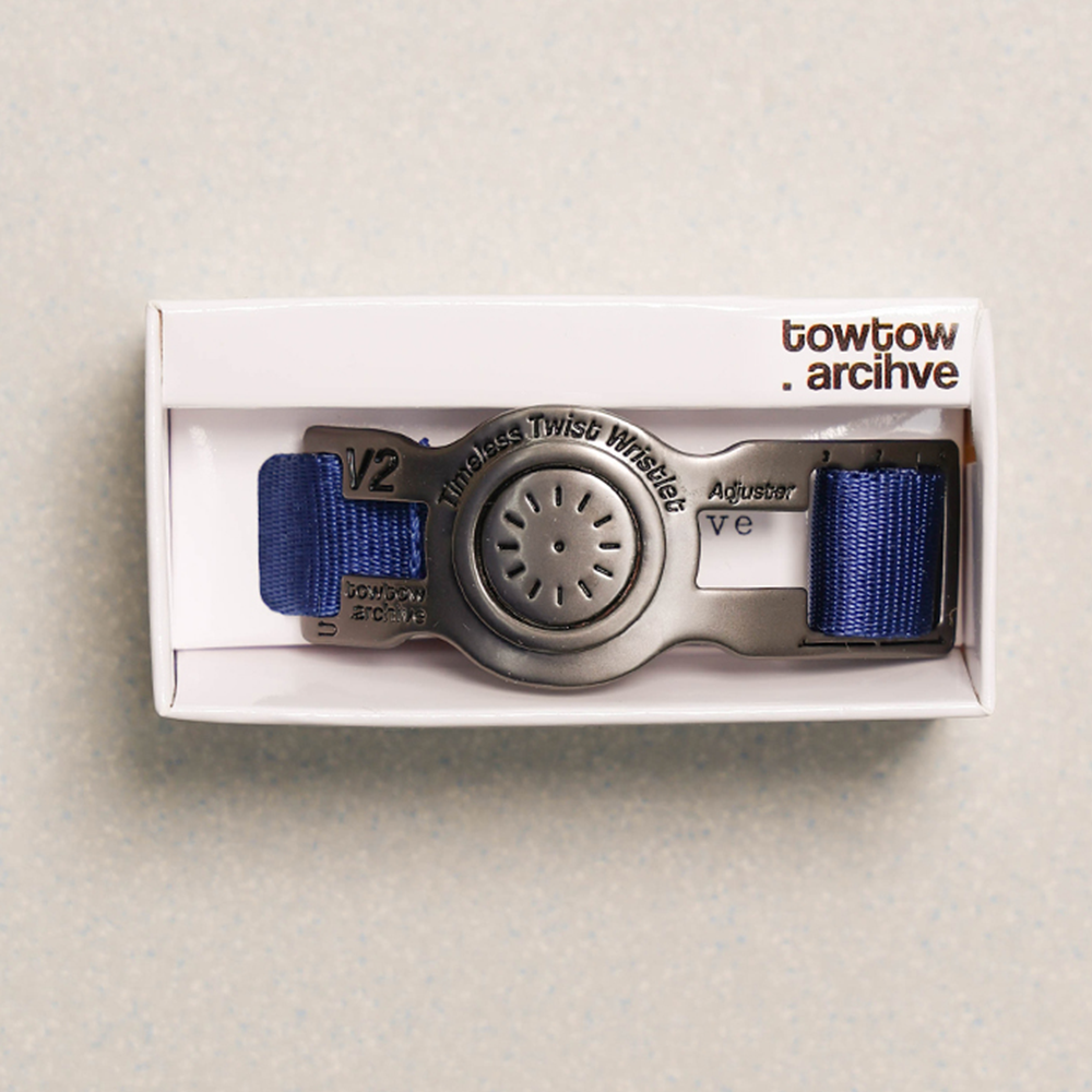 Towtow Archive - Timeless Twist Wristlet Organic Rhythm (Cir) (Silver & Navy) product image 4 | TRAB K-Fashion Australia