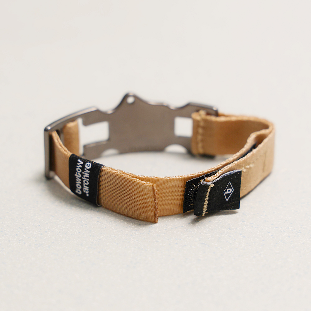 Towtow Archive - Timeless Twist Wristlet Organic Rhythm (Sq) (Silver & Olive) product image 15 | TRAB K-Fashion Australia