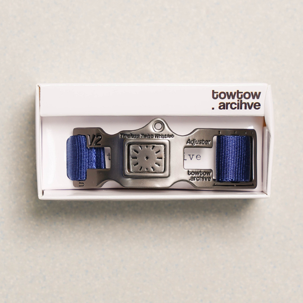 Towtow Archive - Timeless Twist Wristlet Organic Rhythm (Sq) (Silver & Black) product image 24 | TRAB K-Fashion Australia