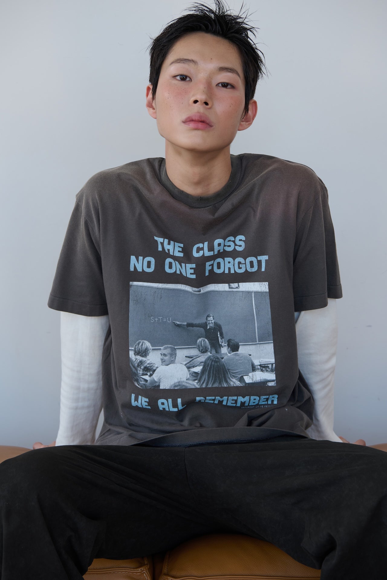 STU - The Class T-shirt (Charcoal) product image 9 | TRAB K-Fashion Australia