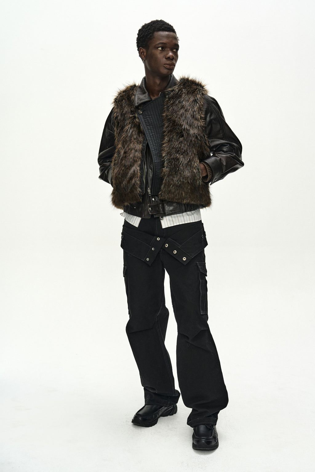Andersson Bell - Unisex Curved Placket Reversible Vest (Brown/Khaki) product image 5 | TRAB K-Fashion Australia