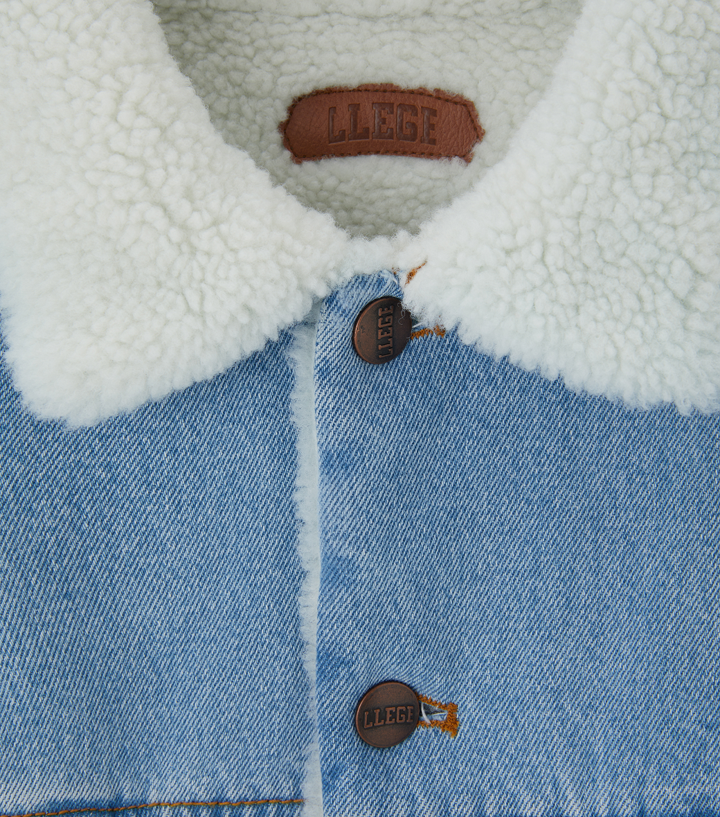 Llege - Shearling Denim Trucker Jacket (Light Blue) product image 3 | TRAB K-Fashion Australia