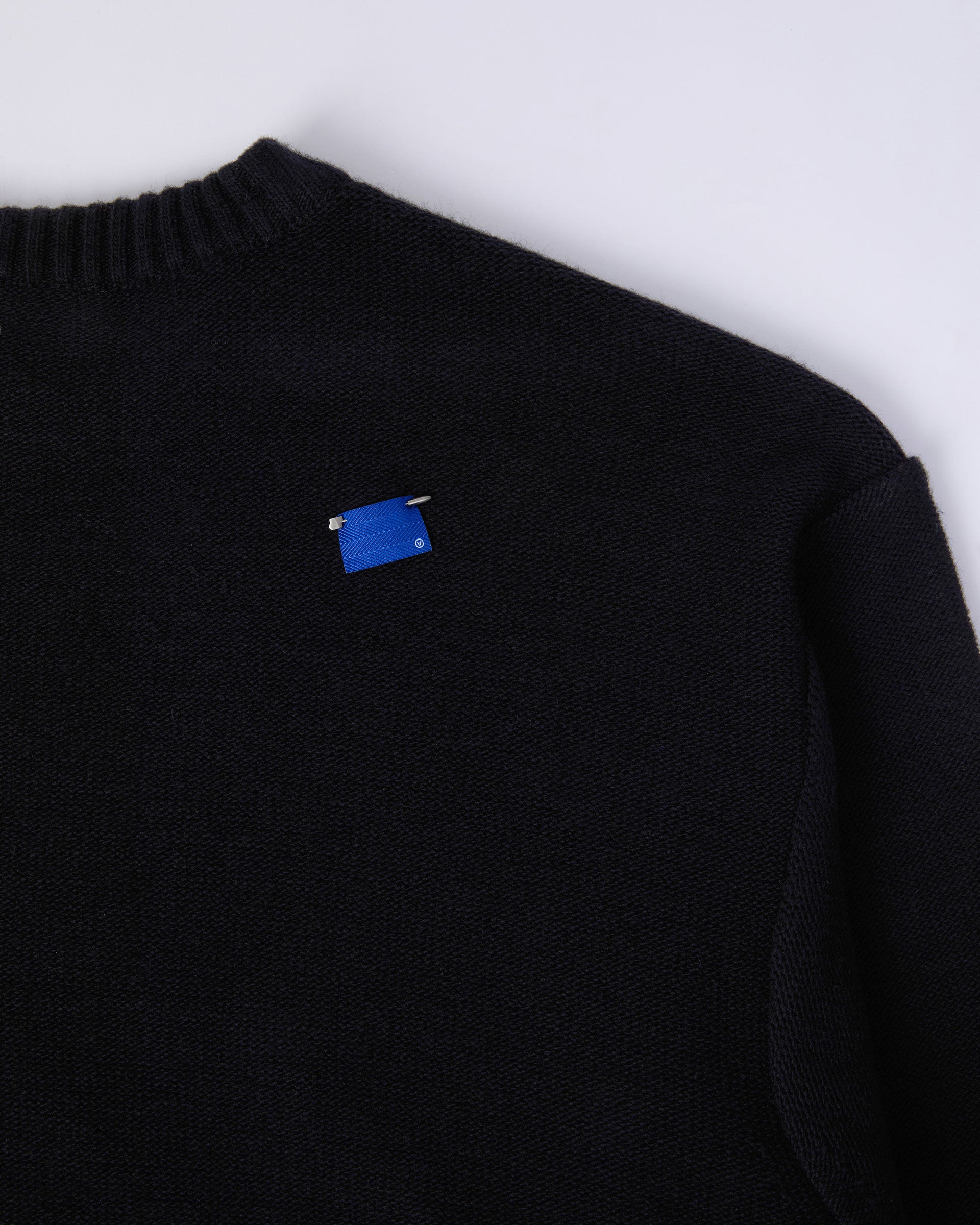 Ader Error - Dimension Ball Product. 128 (Noir) product image 9 | TRAB K-Fashion Australia