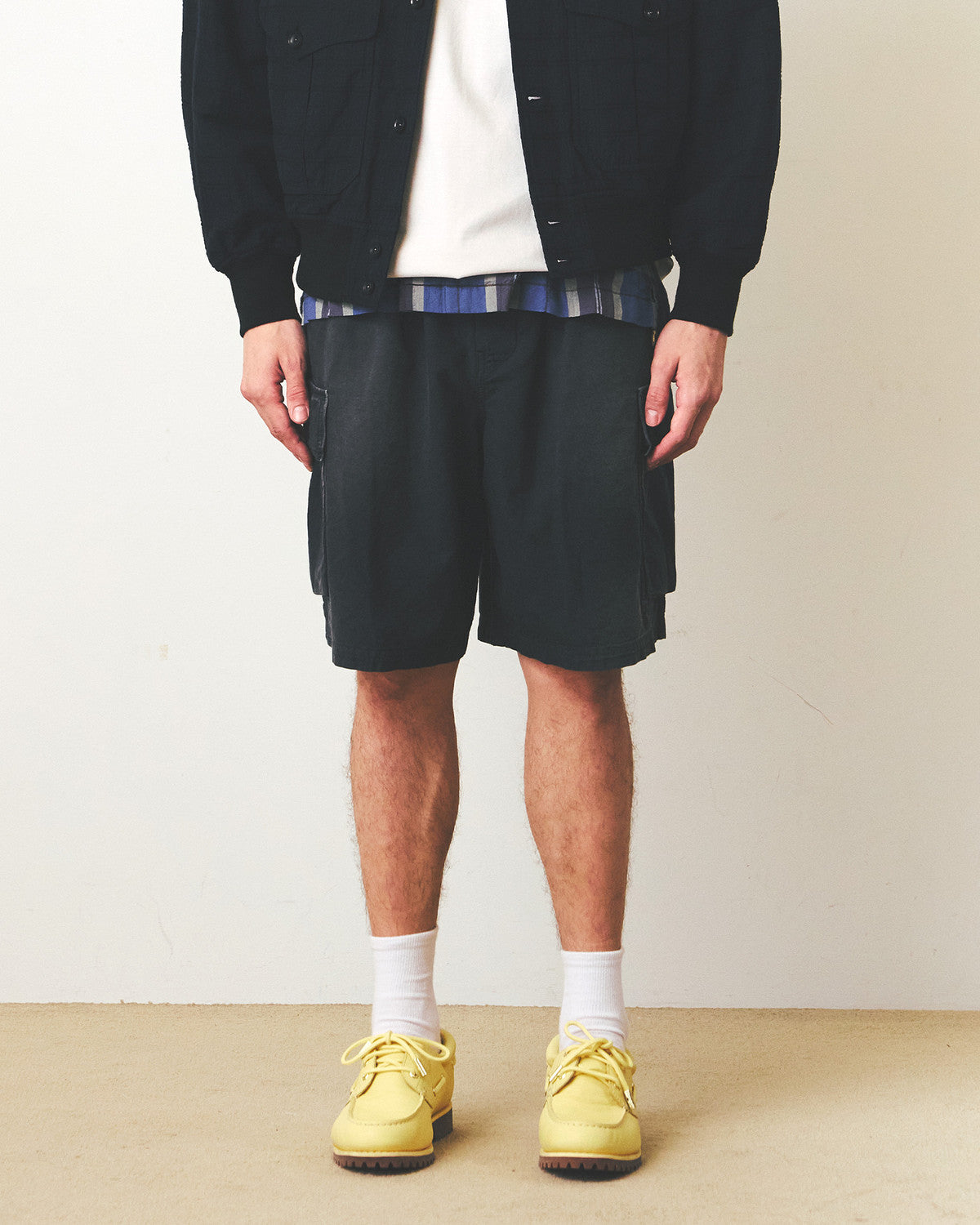 Eastlogue - Parachute Easy Shorts (Vintage Black Linen) product image 2 | TRAB K-Fashion Australia