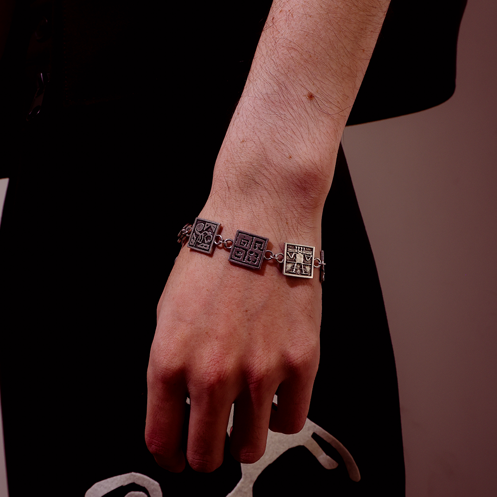 Towtow Archive - [2Nd Restock] Stamp Tile Chain Bracelet Silver Burnish | Immediate Delivery (OC) product image 8 | TRAB K-Fashion Australia