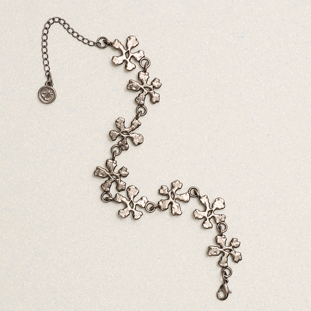 Towtow Archive - Steel Petal Bracelet (Black) product image 6 | TRAB K-Fashion Australia