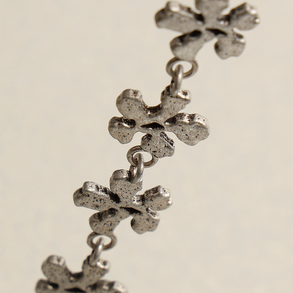 Towtow Archive - Steel Petal Bracelet (Black) product image 9 | TRAB K-Fashion Australia