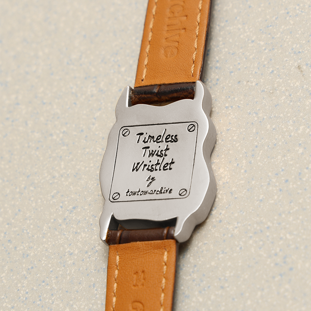 Towtow Archive - Timeless Twist Wristlet 4.0 (Black & Gold) product image 11 | TRAB K-Fashion Australia