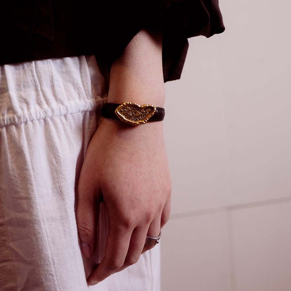 Towtow Archive - Timeless Twist Wristlet 5.0 (Brown & Gold) product image 20 | TRAB K-Fashion Australia