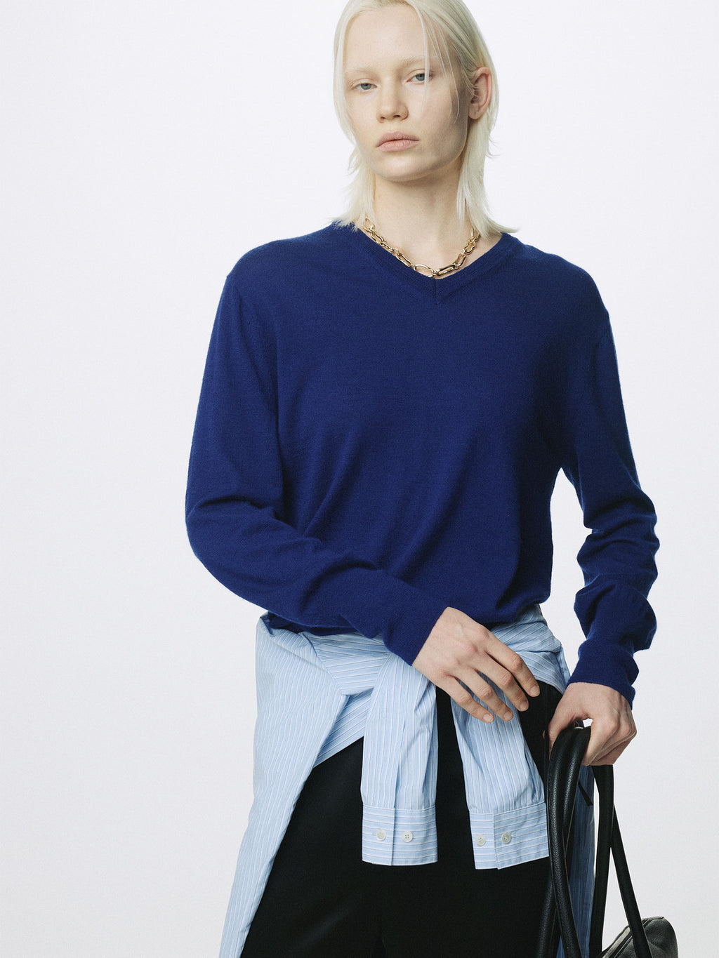 Tonywack - Airy Cashmere V-Neck (Blue) product image 4 | TRAB K-Fashion Australia