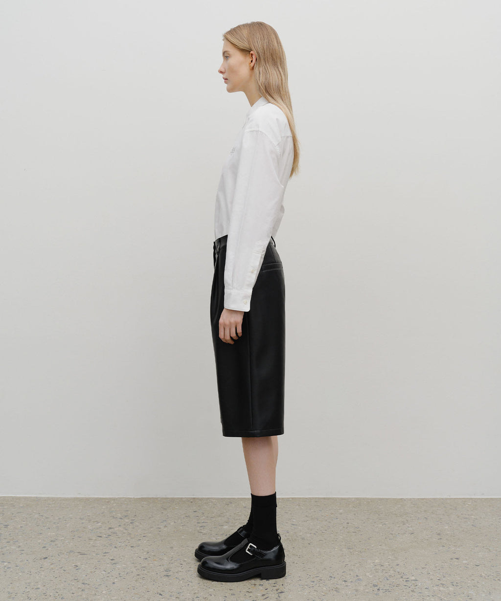 Marithe & Francois Girbaud - Regular Logo Bermuda Pants (Black) product image 4 | TRAB K-Fashion Australia