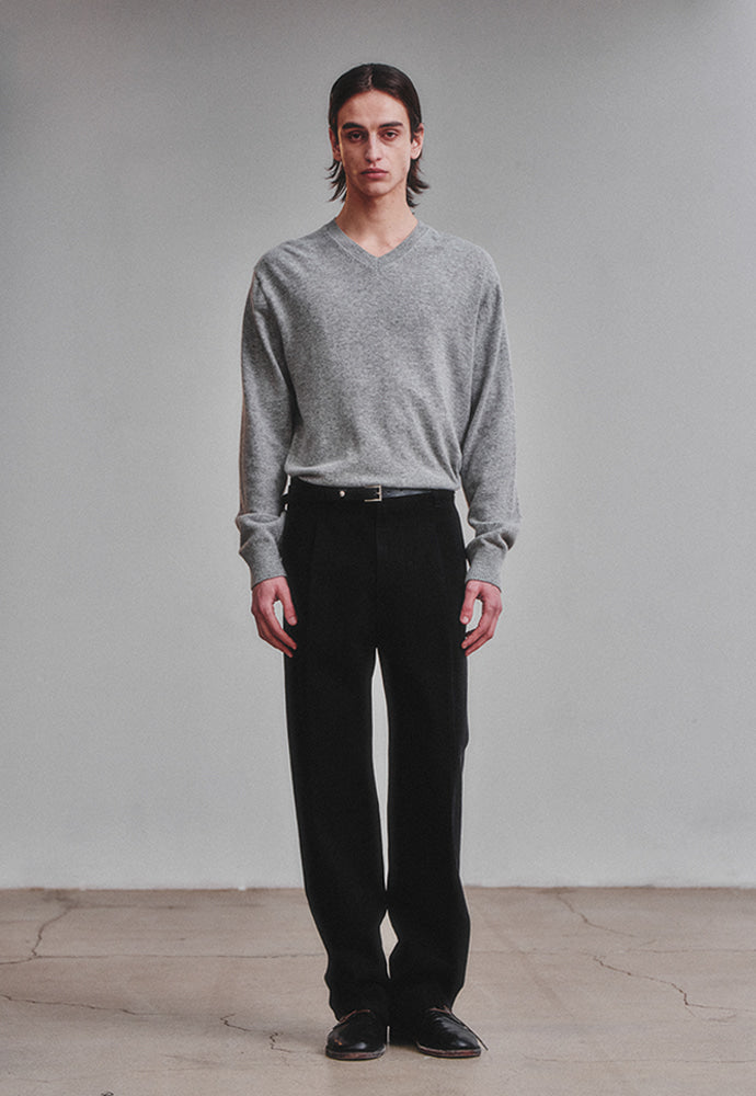 Art if acts - Cashmere V-Neck Knit (Light Grey) product image 2 | TRAB K-Fashion Australia