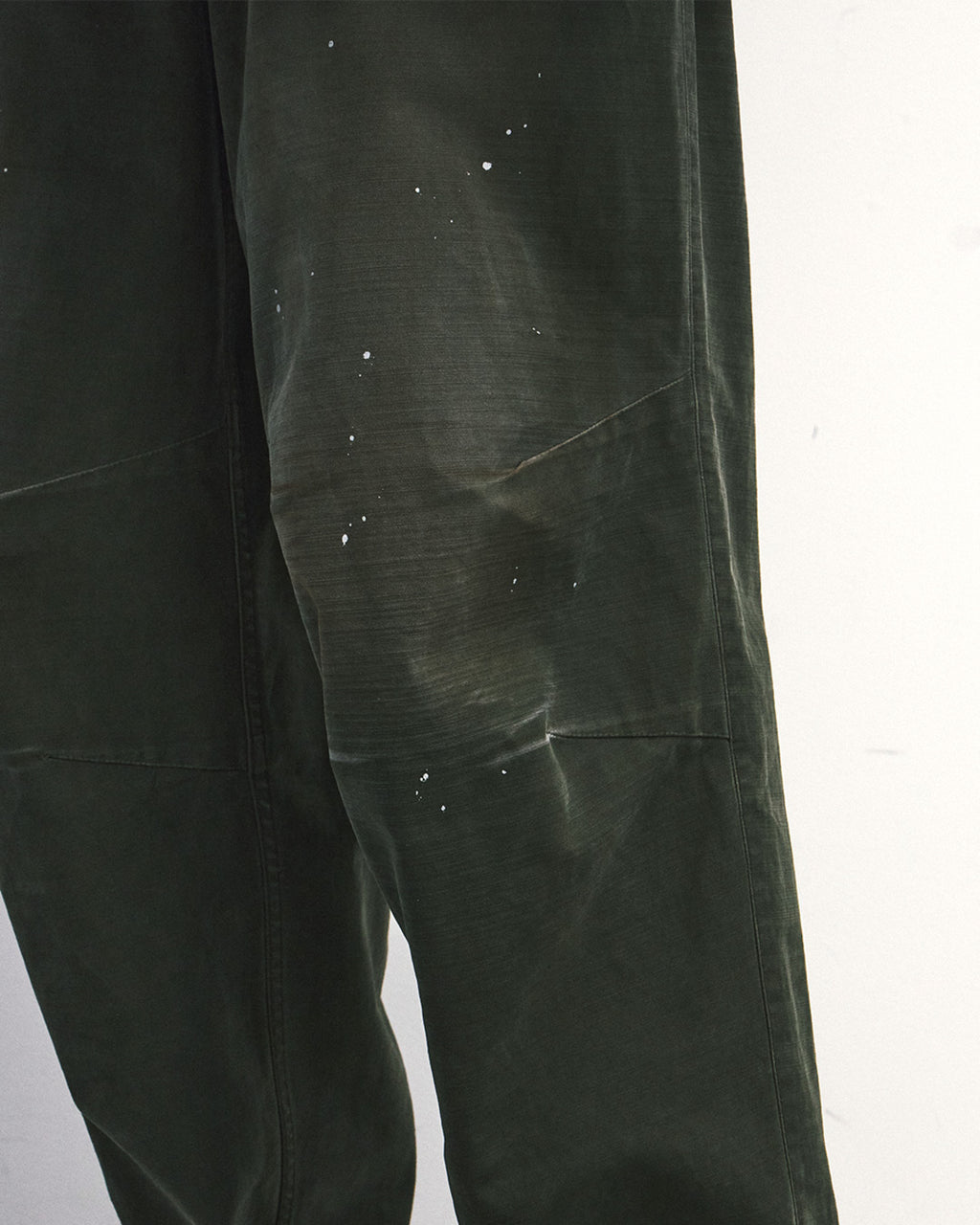 Eastlogue - Curve Knee Belted Pants (Painting Olive) product image 3 | TRAB K-Fashion Australia