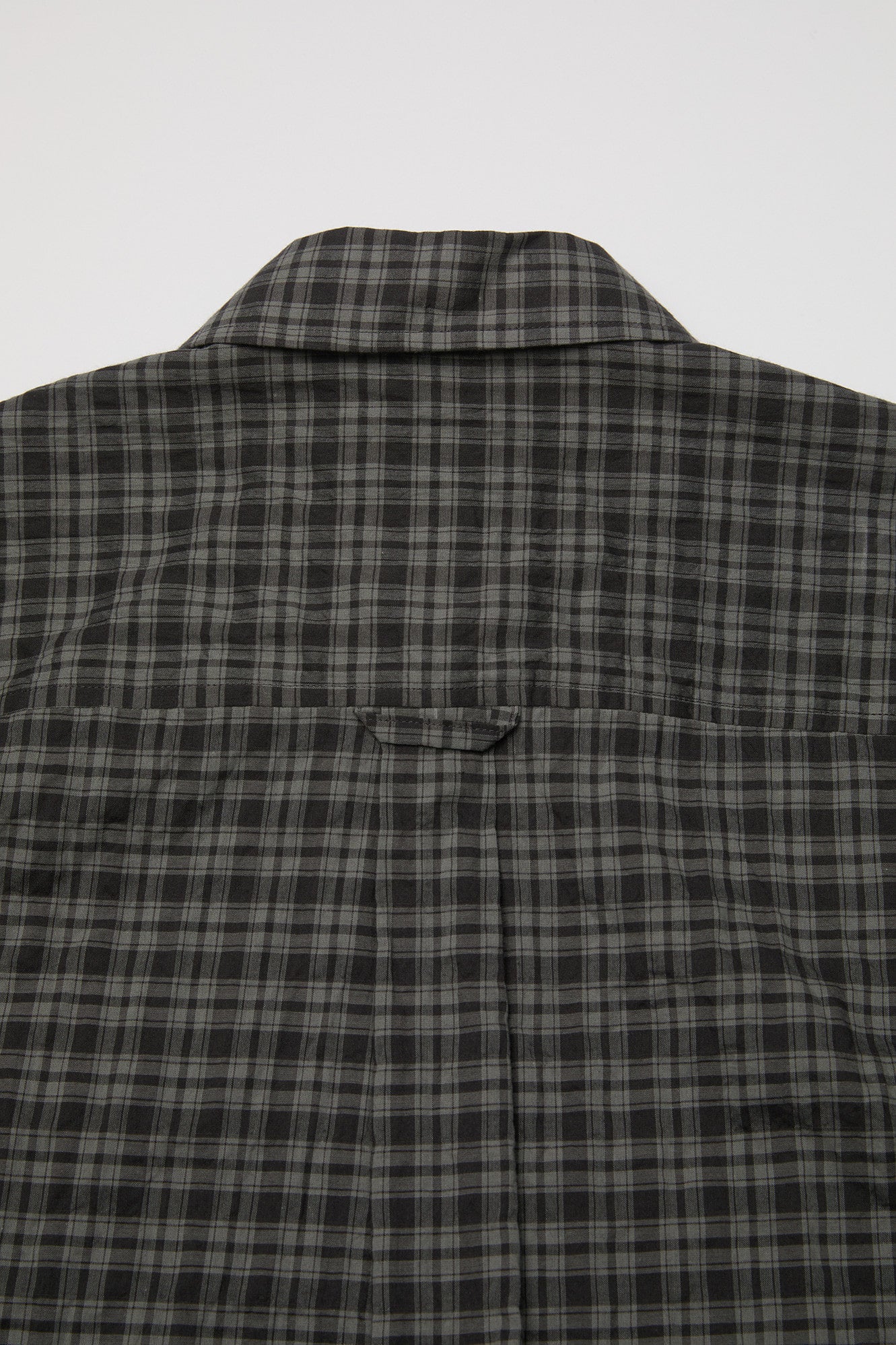 Coor - Alternative Wrinkle Check Half Shirt (Washed Black) product image 6 | TRAB K-Fashion Australia