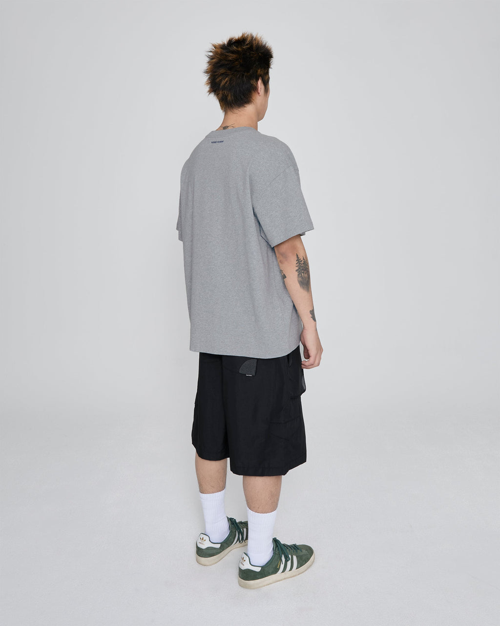 yeseyesee - Striking Cargo Shorts (Black) product image 12 | TRAB K-Fashion Australia