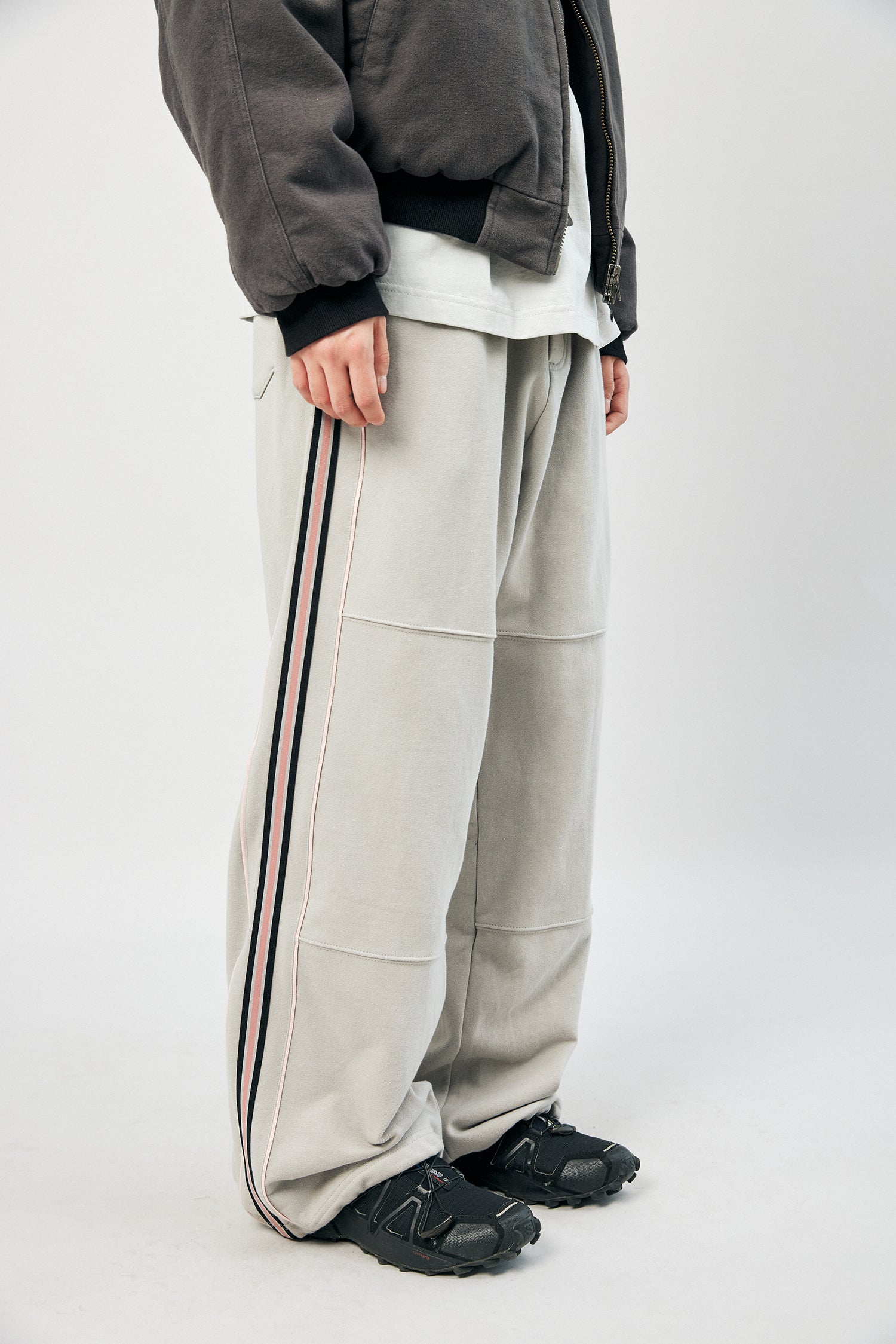 Hatchingroom - Wide Track Sweat Pants (Grey) product image 11 | TRAB K-Fashion Australia