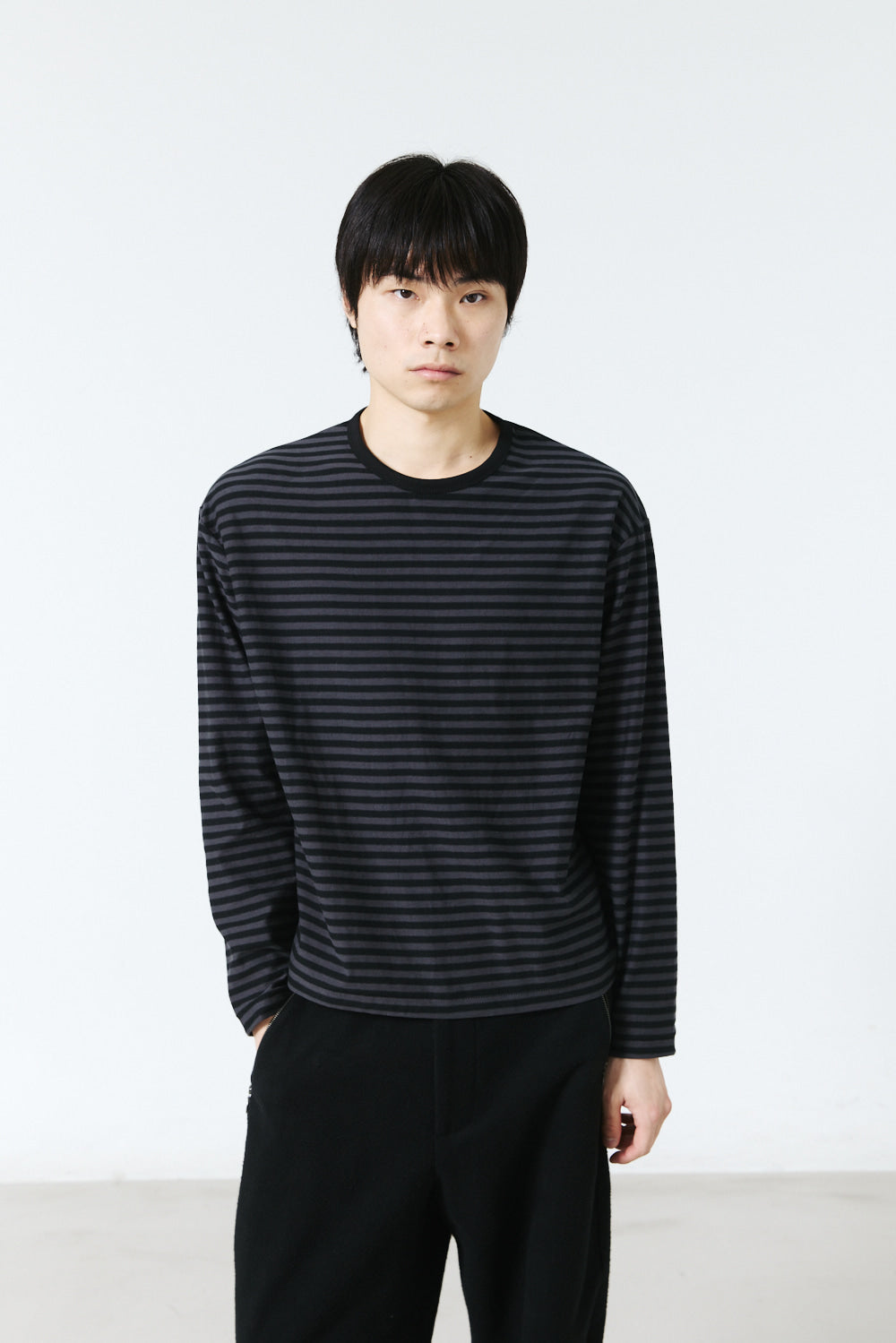 Hatchingroom - Crop Tee Stripe (Black/Charcoal) product image 9 | TRAB K-Fashion Australia