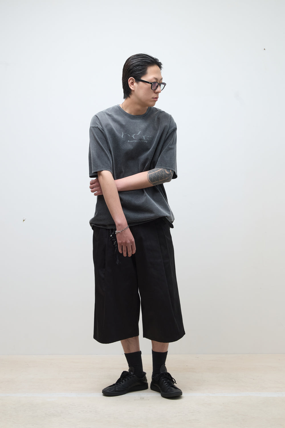 Hatchingroom - Room Tee (Black) product image 11 | TRAB K-Fashion Australia