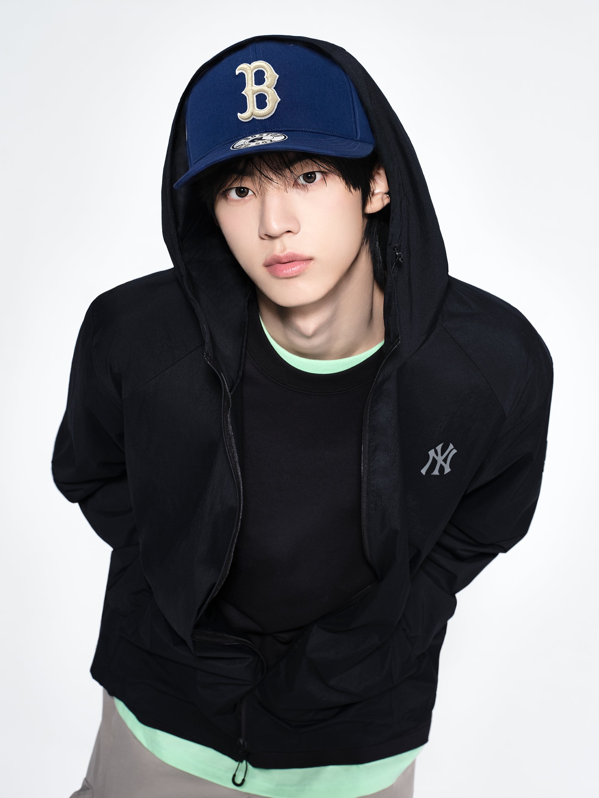 MLB Korea - MLB Signature All-Over Patch Structure Ball Cap Boston Red Sox (Navy) product image 3 | TRAB K-Fashion Australia