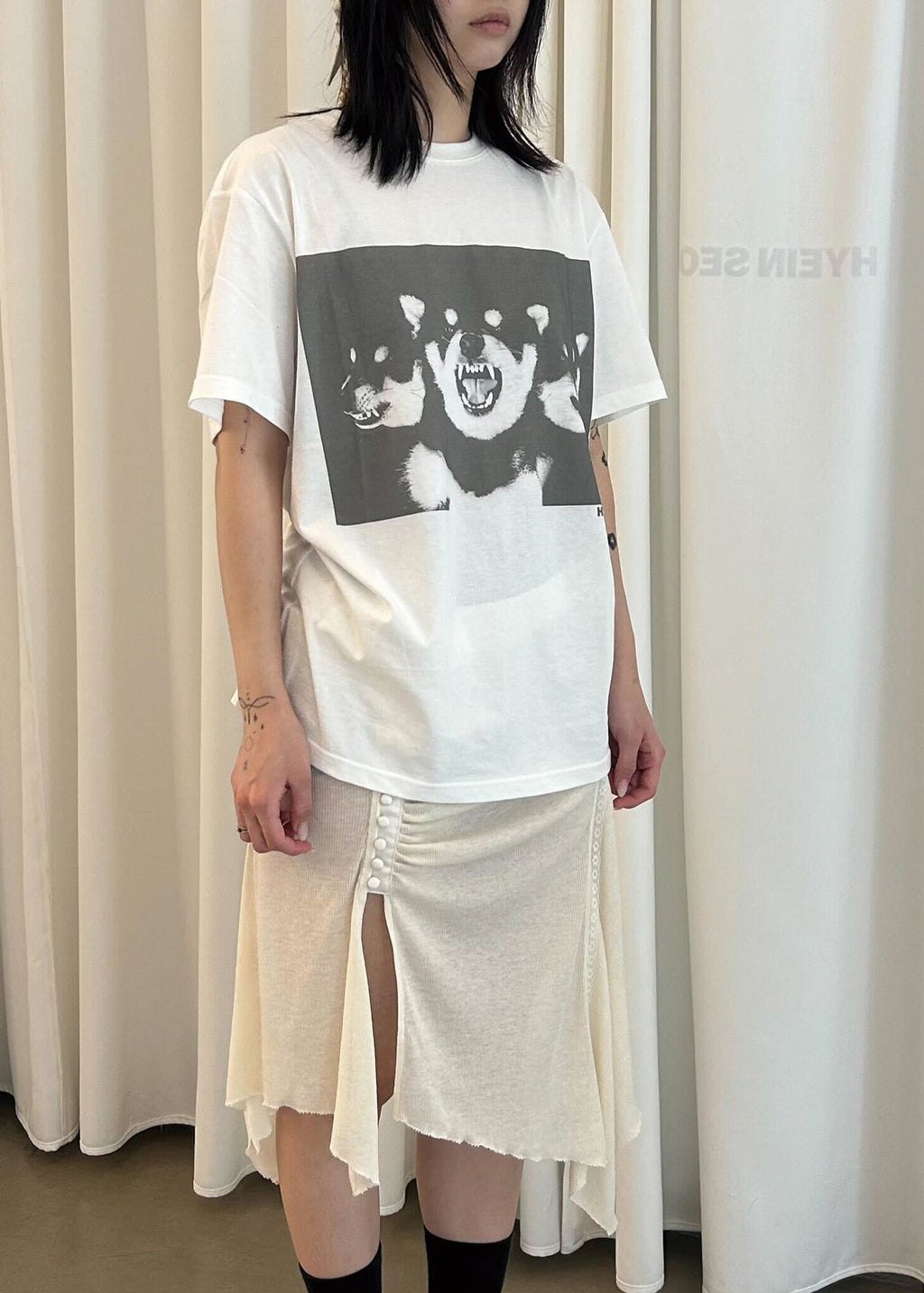 Hyein Seo - Mori T-shirt (White) product image 3 | TRAB K-Fashion Australia