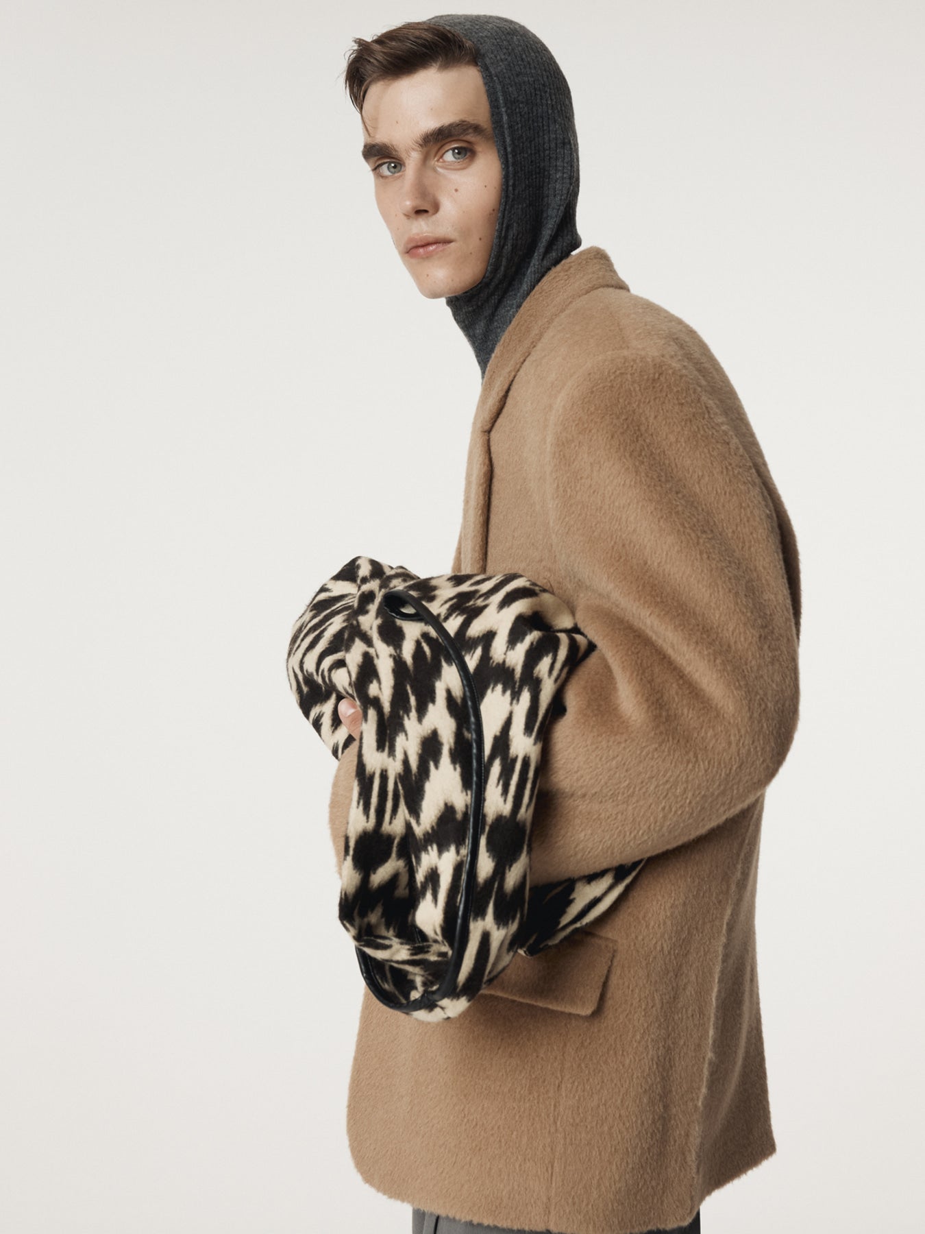 Recto - Oversized Lama Wool Padded Jacket (Ochre) product image 8 | TRAB K-Fashion Australia