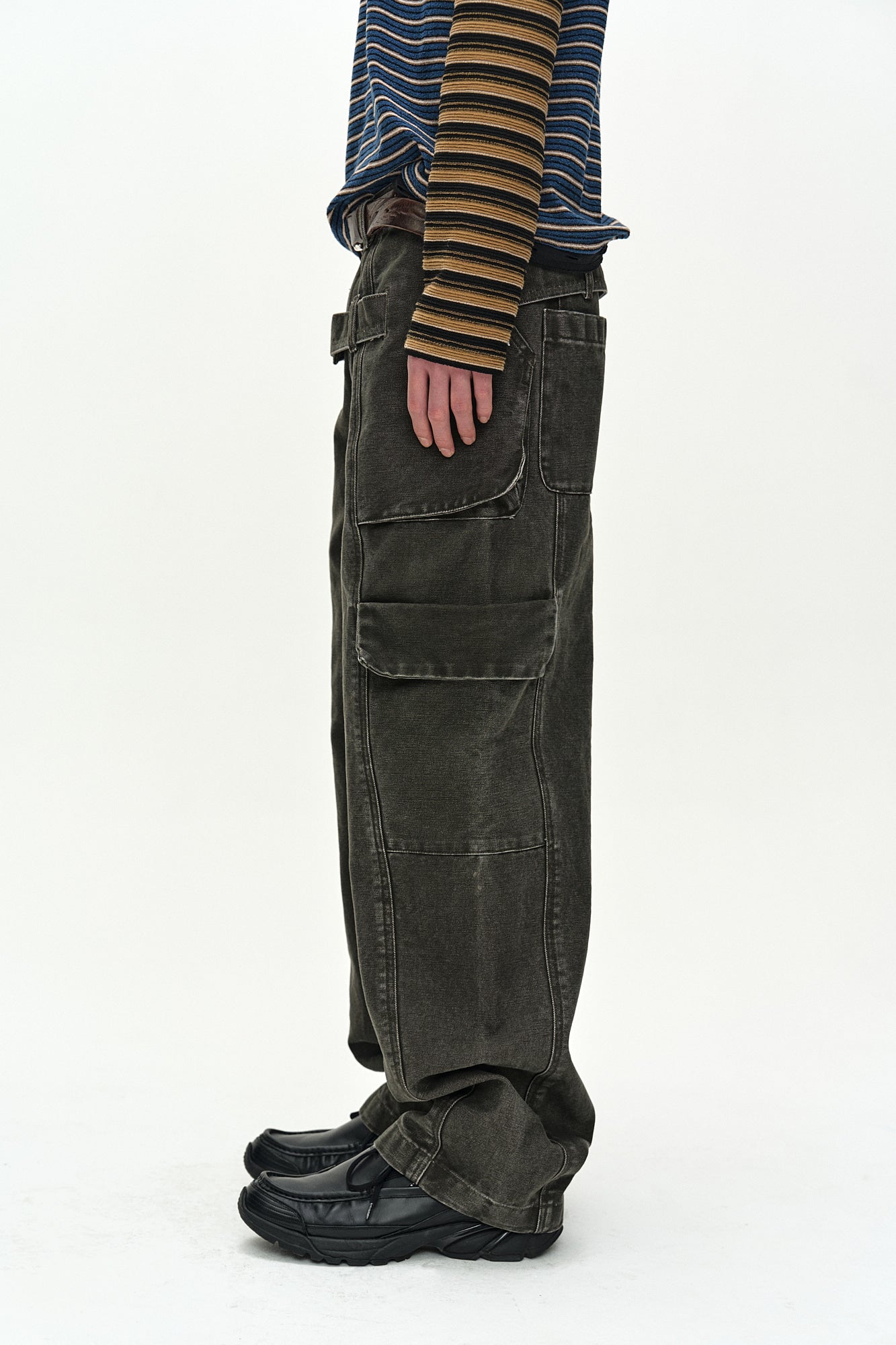 Andersson Bell - Belt Layered Cargo Wide-Leg Jeans (khaki) (Khaki) product image 6 | TRAB K-Fashion Australia