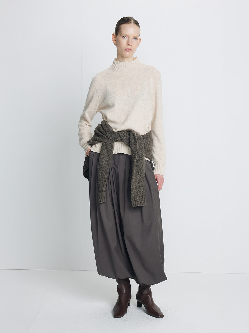 Tonywack - Wool Blend Oversiezed Turtleneck (Ecru/Beige) product image 7 | TRAB K-Fashion Australia