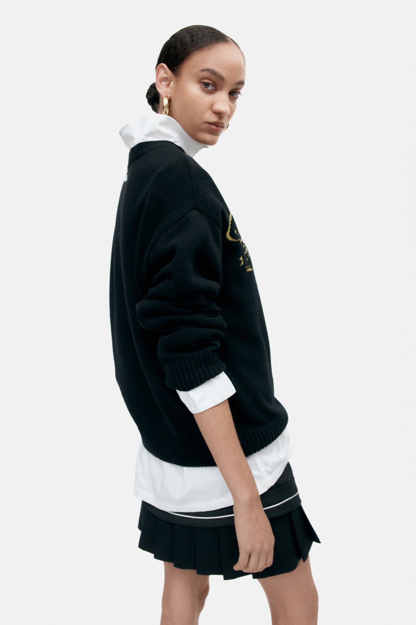 Andersson Bell - Unisex Cashmere Rose Crew-Neck Sweater (Black) product image 14 | TRAB K-Fashion Australia