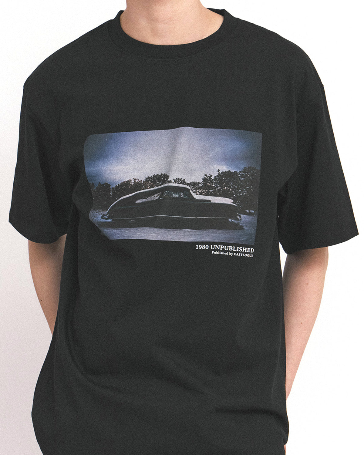 Eastlogue - Vintage Photo Piece T-shirt (Black) product image 3 | TRAB K-Fashion Australia