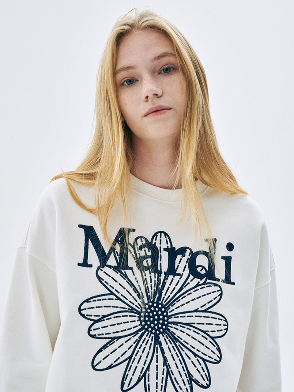 Mardi Mercredi - Sweatshirt Flowermardi Needlework (White Navy) product image 1 | TRAB K-Fashion Australia