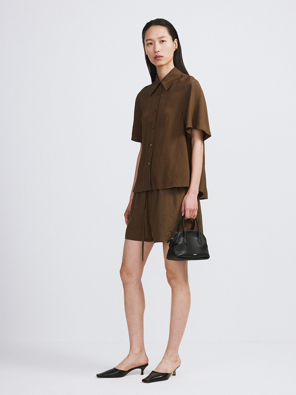 Recto - Wrinkled Fluid Blouse (Khaki Brown) product image 2 | TRAB K-Fashion Australia