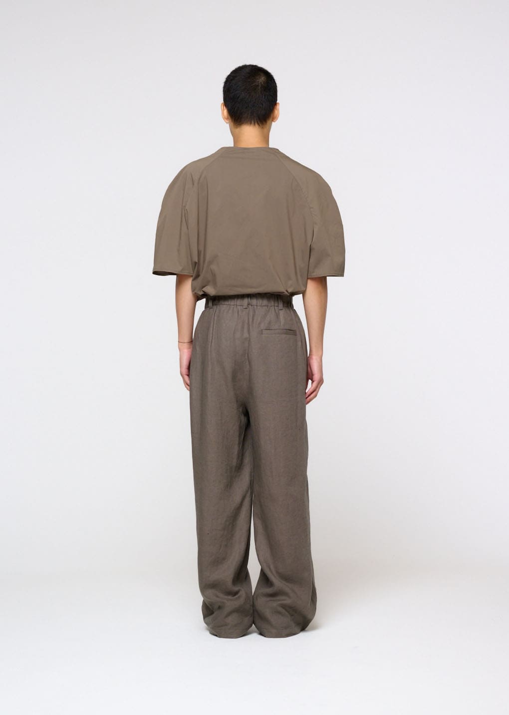Amomento - Linen Two Tuck Wide Pants (Khaki) product image 4 | TRAB K-Fashion Australia