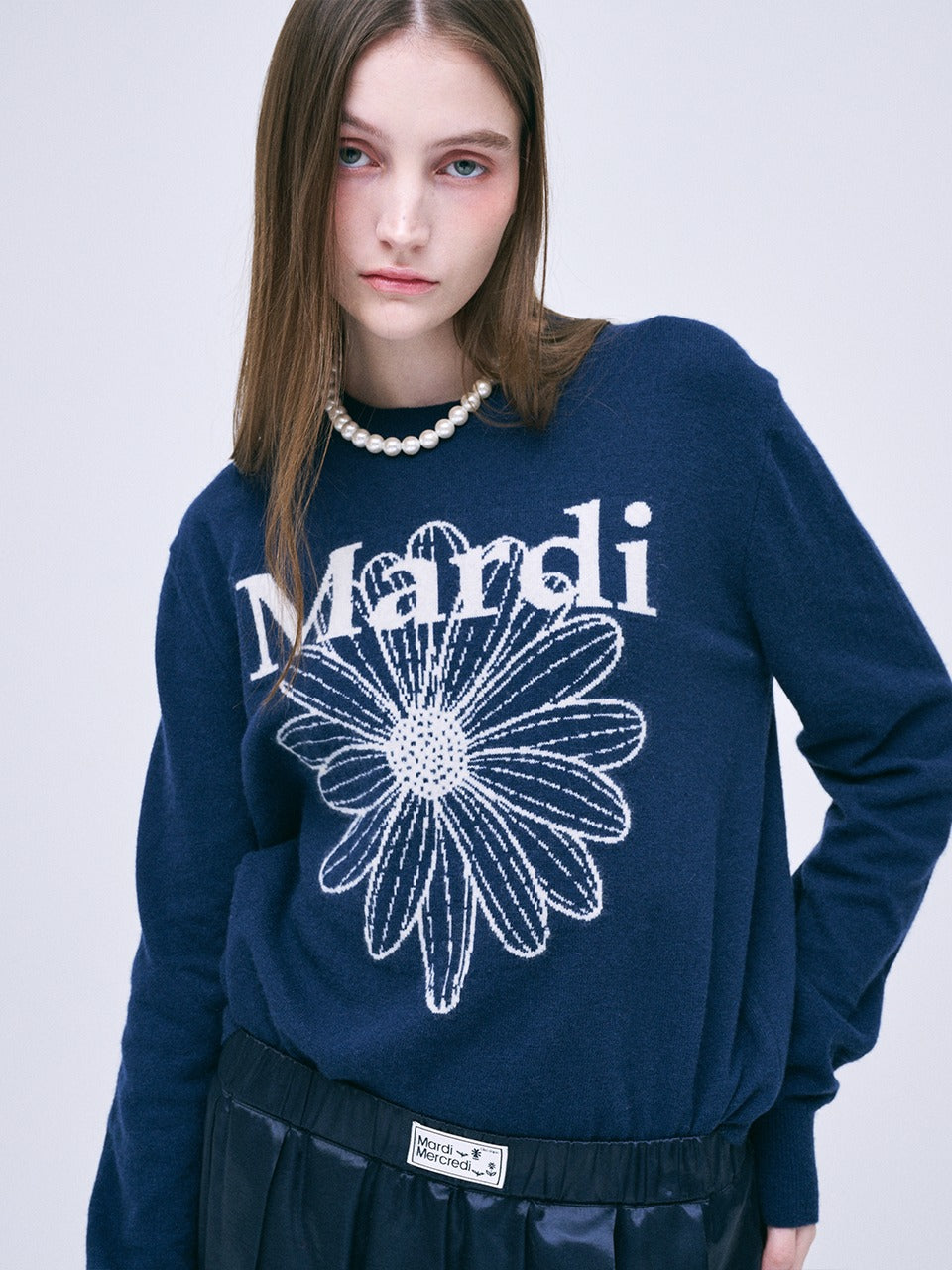 Mardi Mercredi - Cashmere Crew Neck Flowermardi (Navy Ivory) product image 1 | TRAB K-Fashion Australia