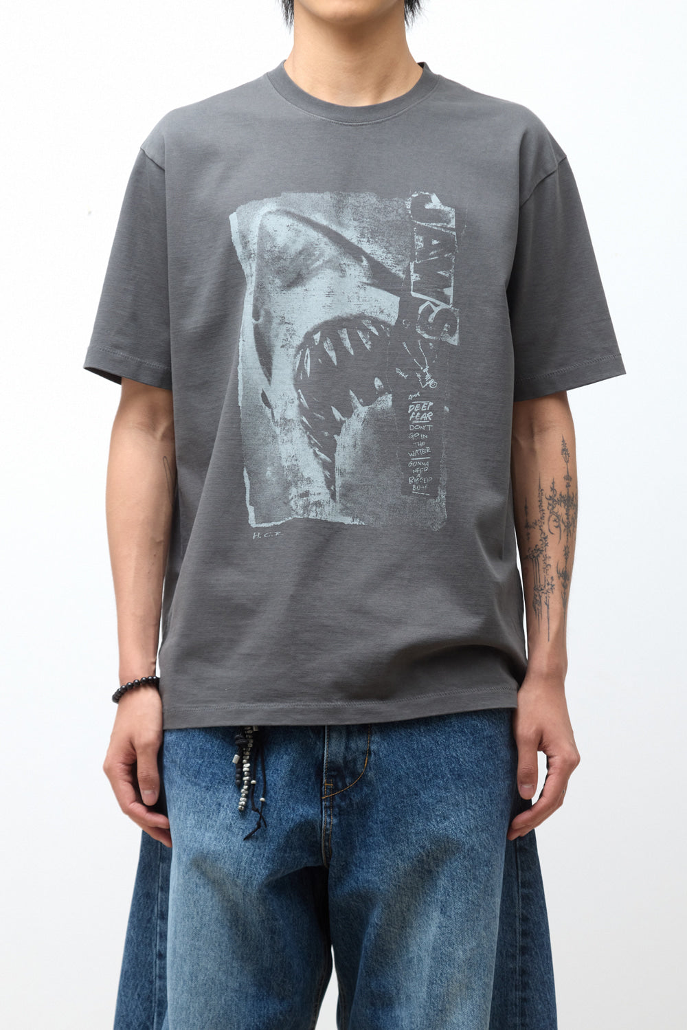Hatchingroom - Wave Hunter Tee (Charcoal) product image 6 | TRAB K-Fashion Australia