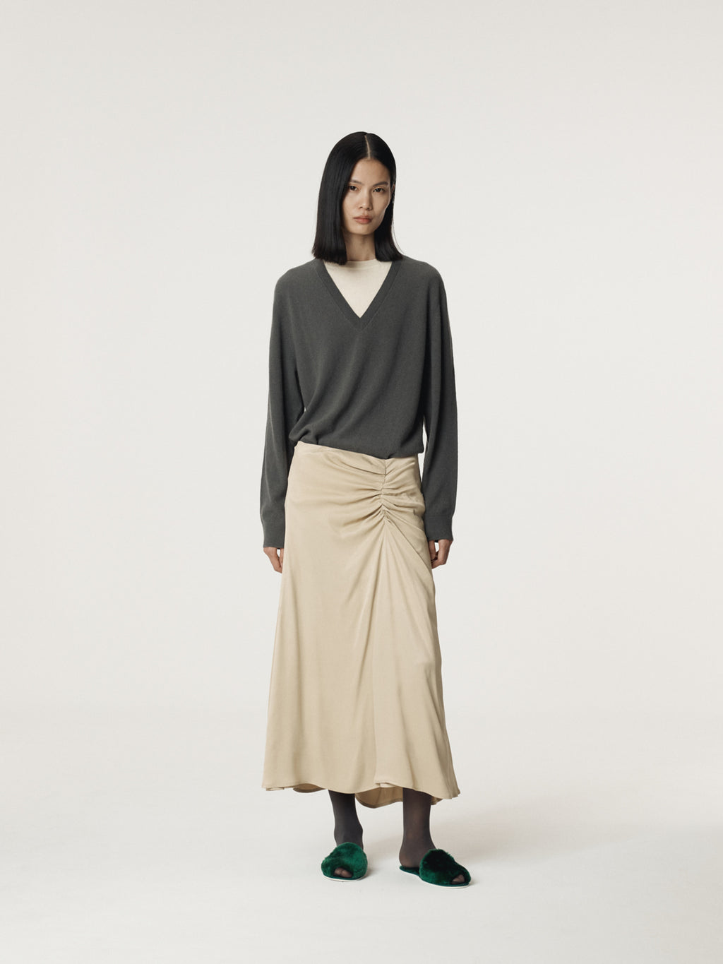Recto - Contrast Layered V-Neck Knit Top (Taupe Grey) product image 4 | TRAB K-Fashion Australia