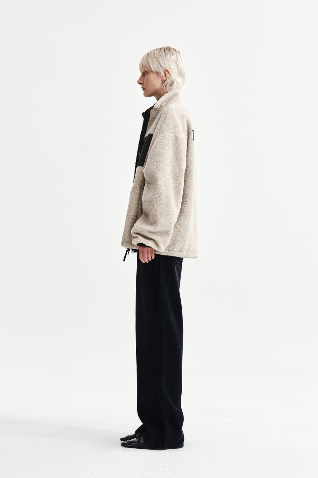 Matin Kim - Reversible Sherpa Zip Up (Light Beige) product image 11 | TRAB K-Fashion Australia