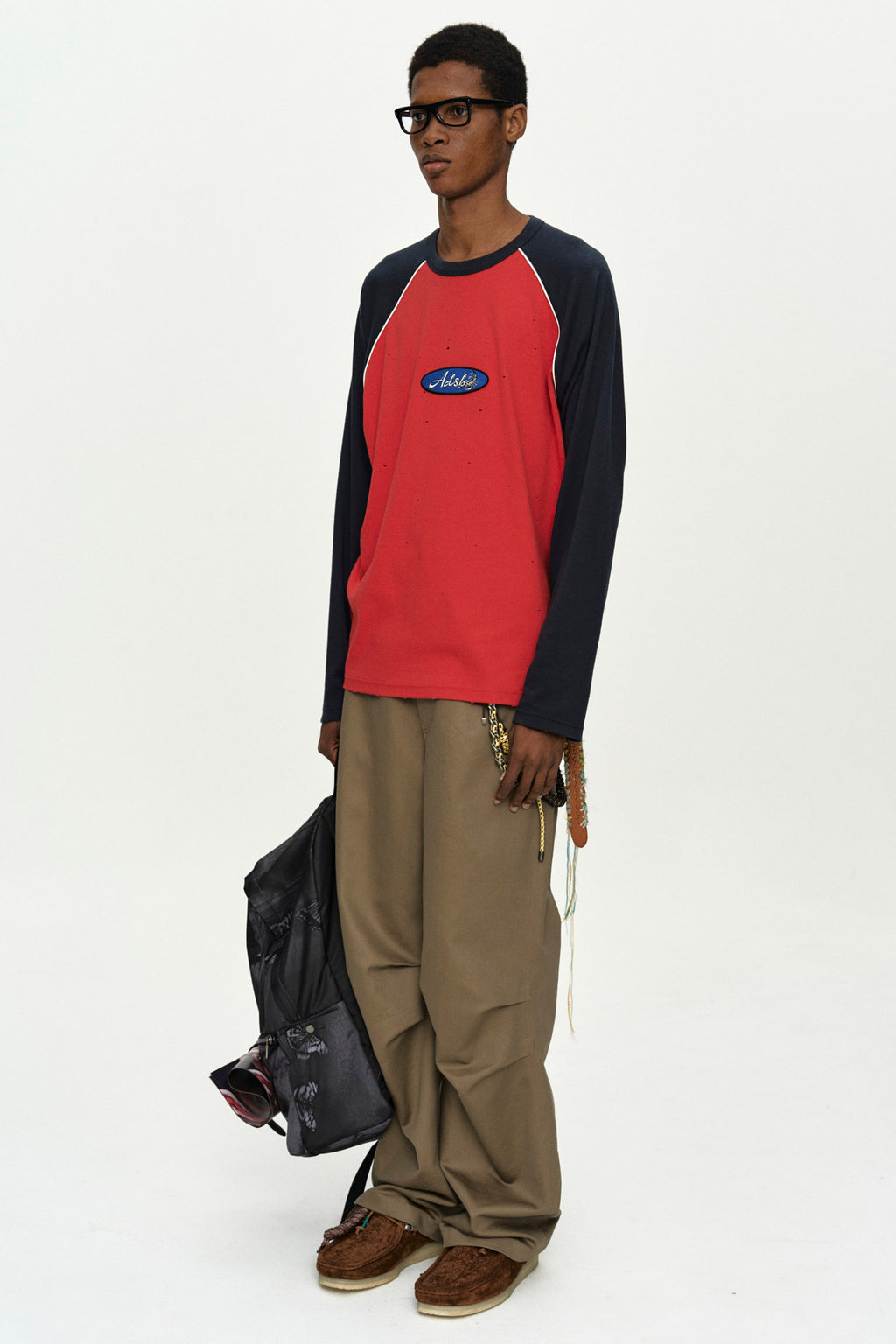Andersson Bell - Logo Wappen Raglan L/s T-Shirt (Red/Navy) product image 2 | TRAB K-Fashion Australia
