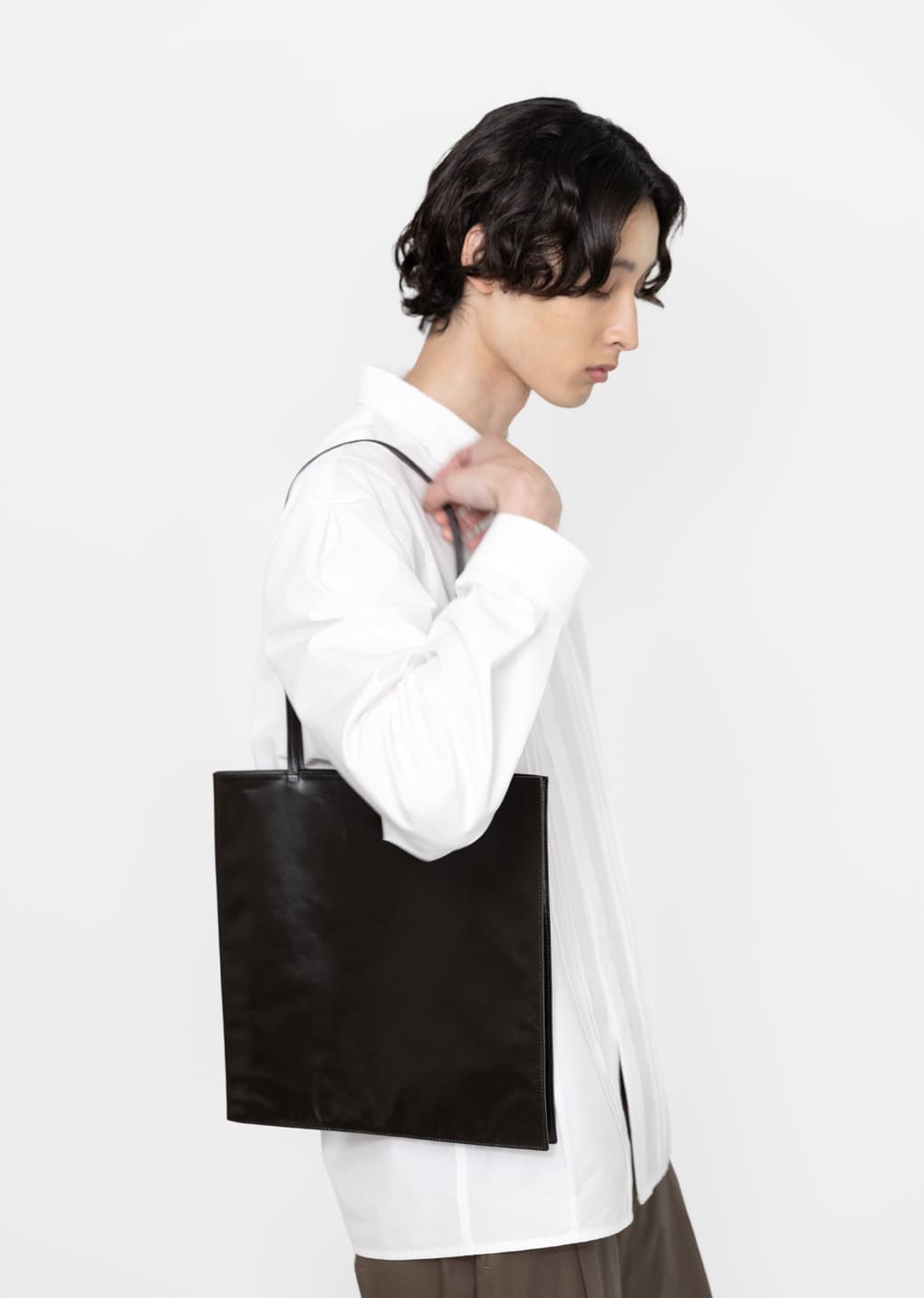 Amomento - Pleated Shirt (White) product image 6 | TRAB K-Fashion Australia