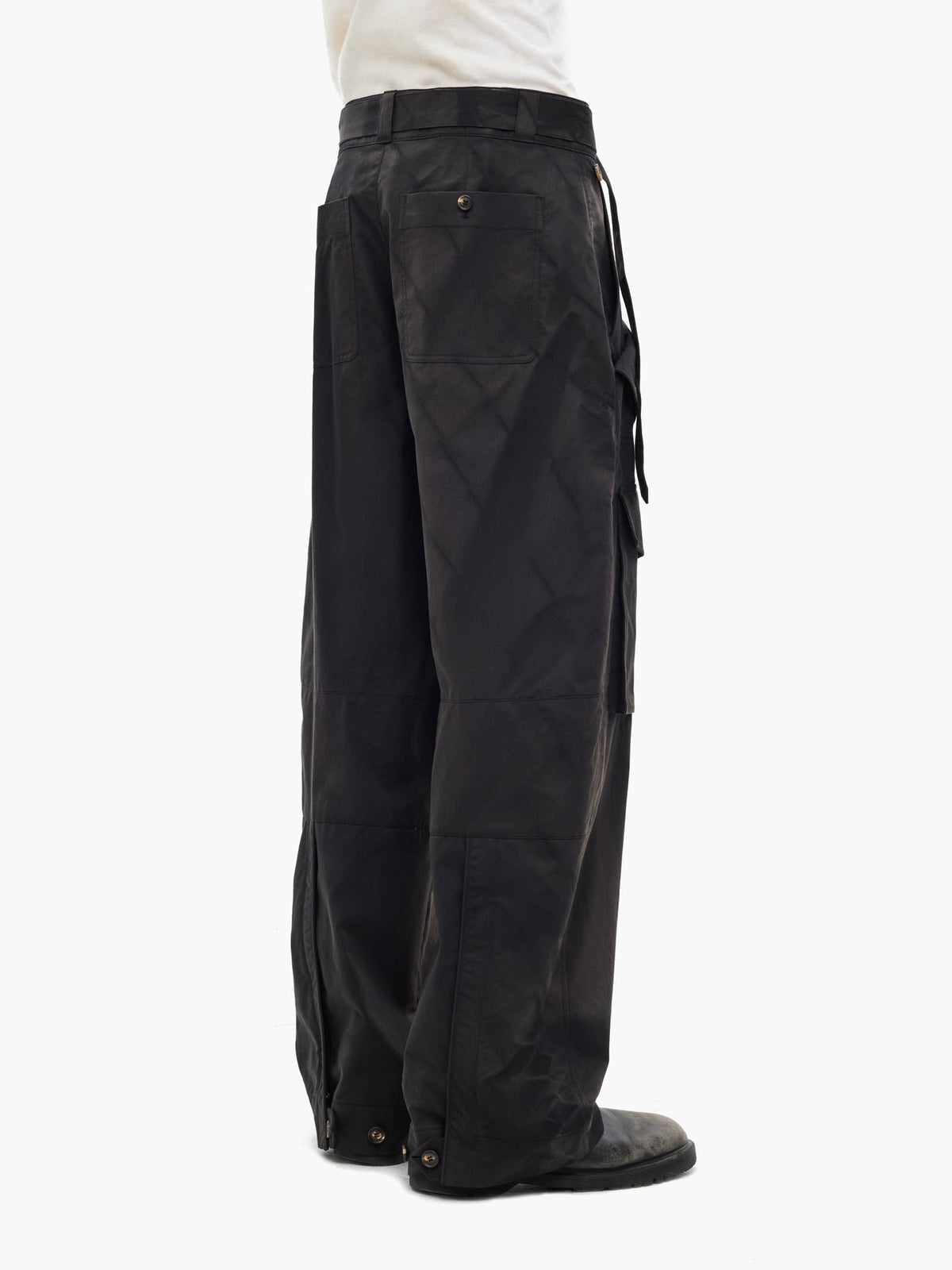 Jiyong Kim - Sun-Bleached Double Front Wide Trousers (Black) product image 5 | TRAB K-Fashion Australia