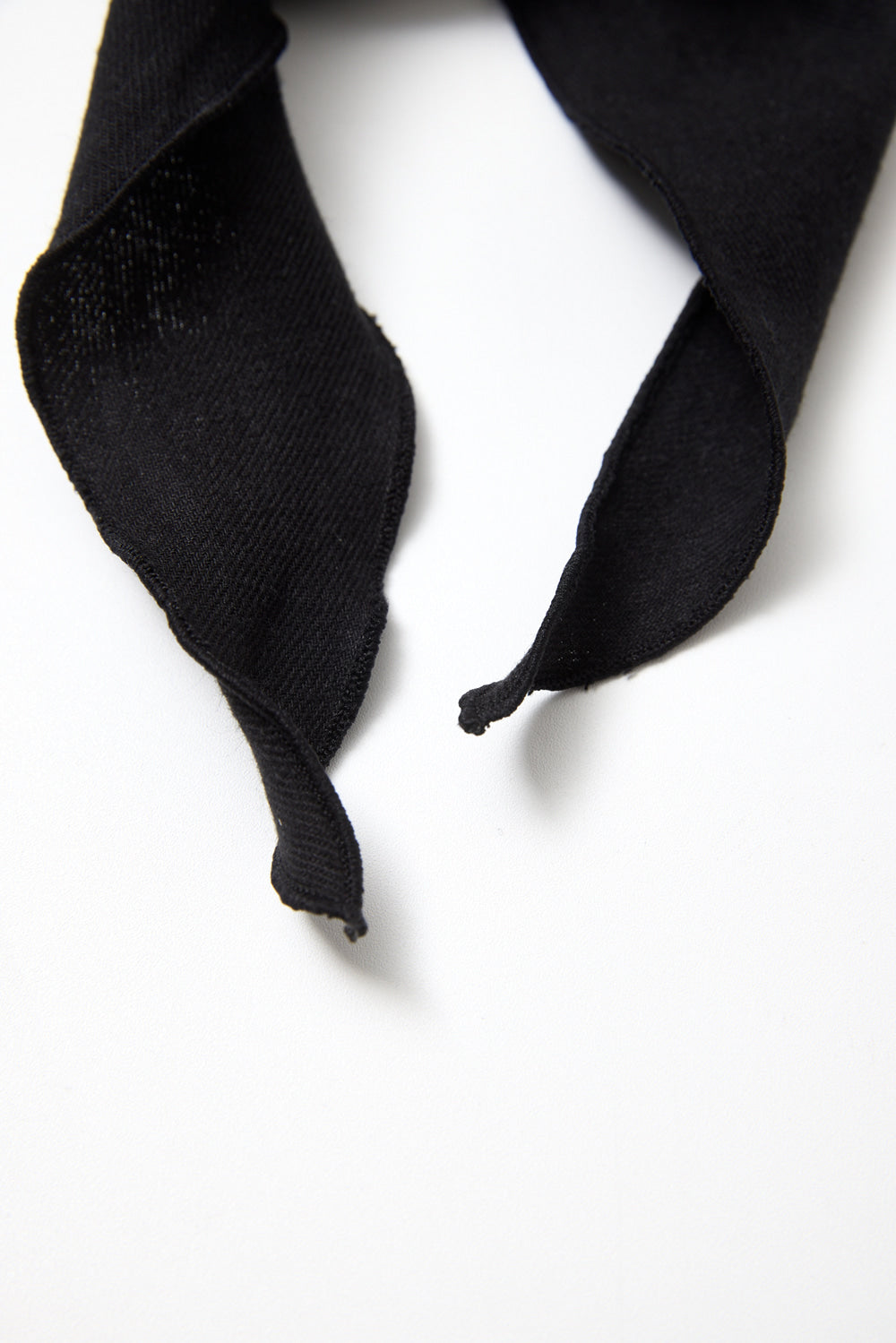 Hatchingroom - Diamond Scarf (Black) product image 5 | TRAB K-Fashion Australia