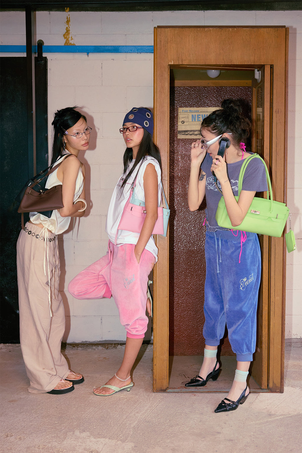 Deinet - Rose Typo Capri Jogger Pants (Blue) product image 9 | TRAB K-Fashion Australia